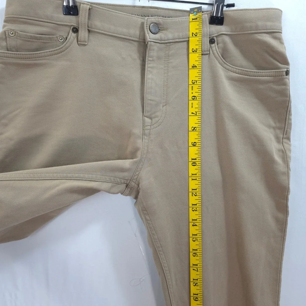 Banana‎ Republic Traveler Pants Mens 33x32 Slim Fit Stretch Khaki Classic Modern